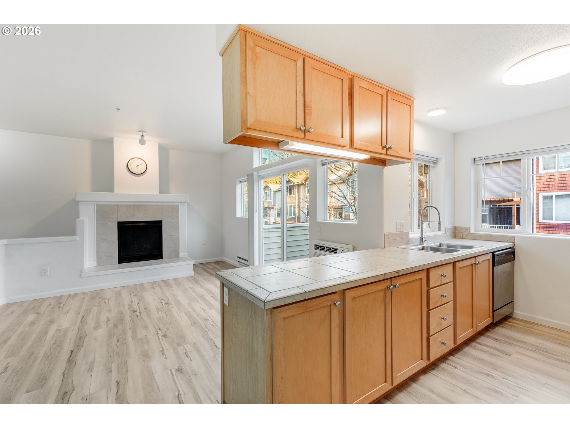 10857 SW CANTERBURY LN #202 Tigard, OR 97224