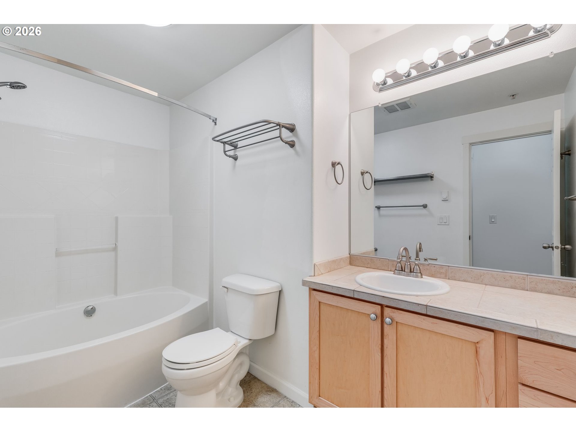 10857 SW CANTERBURY LN #202 Tigard, OR 97224