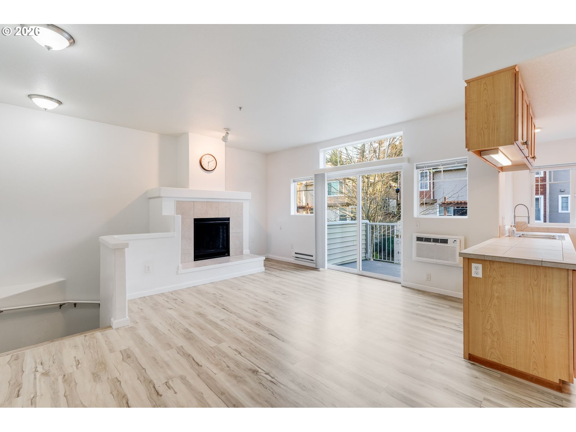 10857 SW CANTERBURY LN #202 Tigard, OR 97224