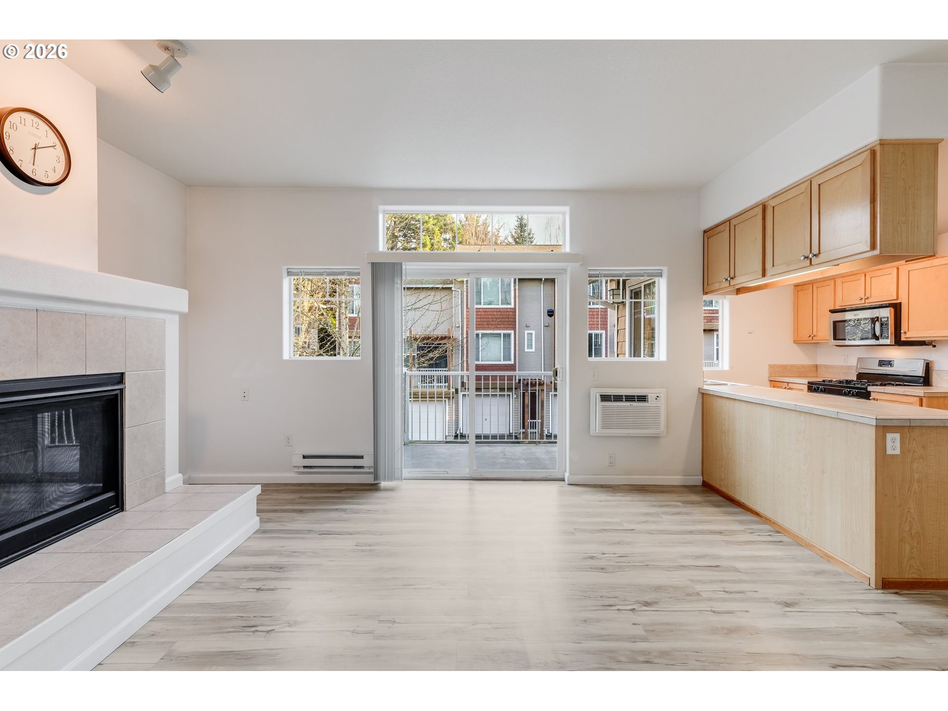 10857 SW CANTERBURY LN #202 Tigard, OR 97224