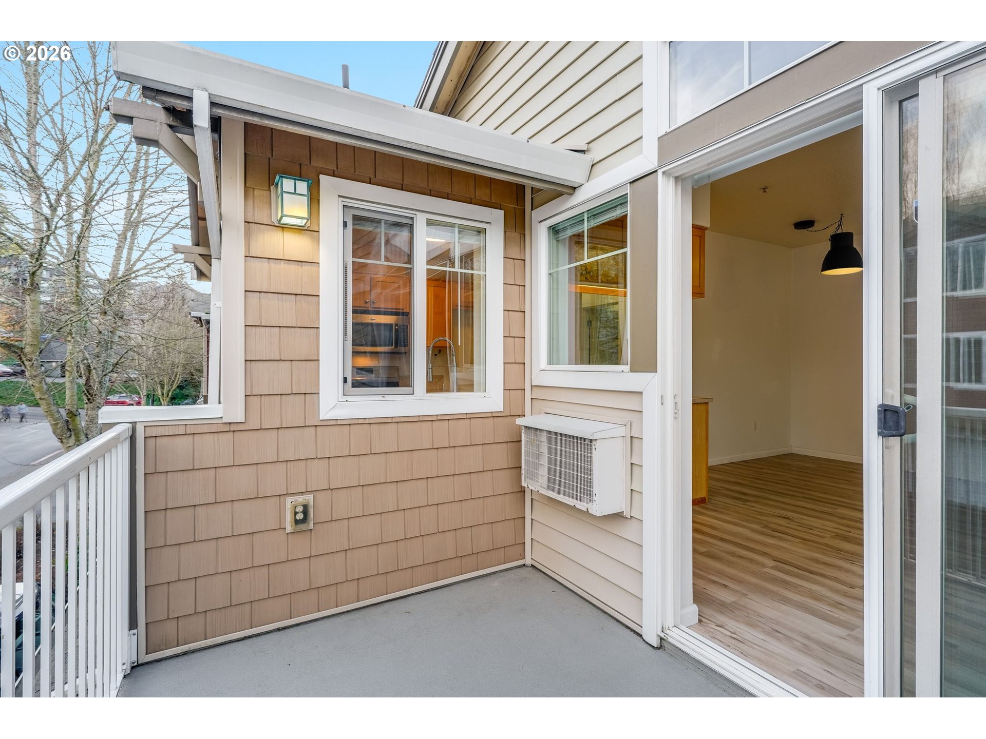 10857 SW CANTERBURY LN #202 Tigard, OR 97224