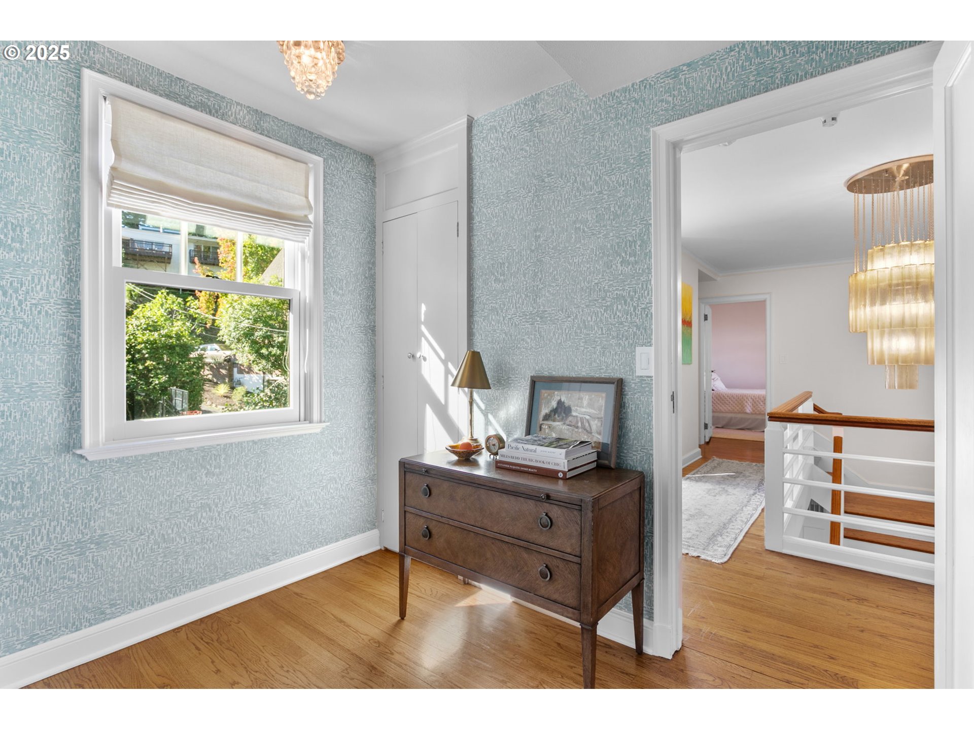 2933 SW FAIRVIEW BLVD Portland, OR 97205