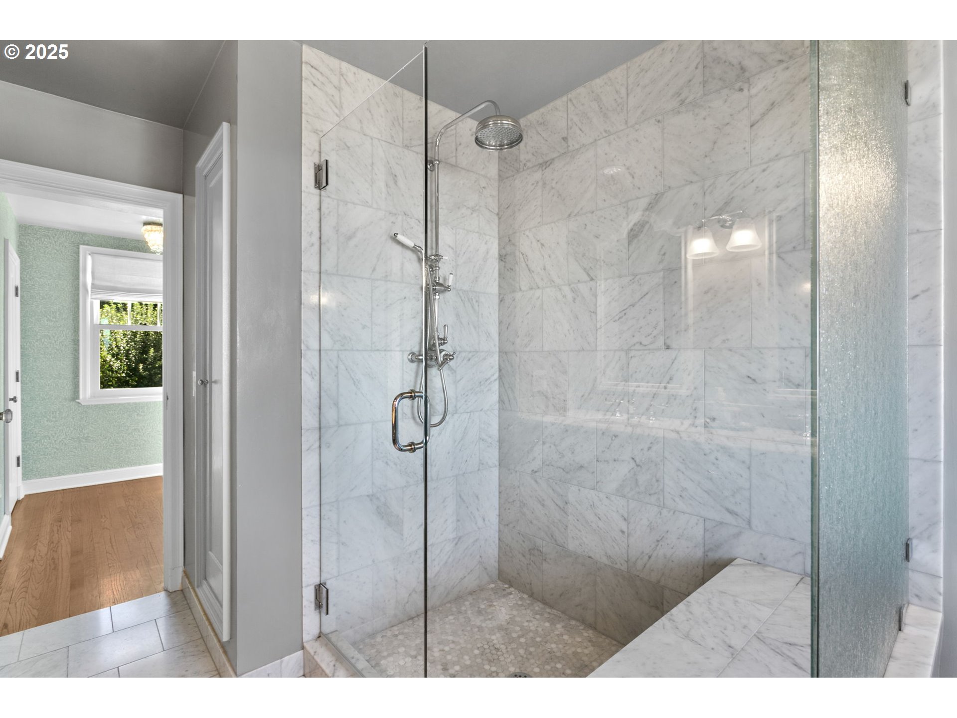 2933 SW FAIRVIEW BLVD Portland, OR 97205